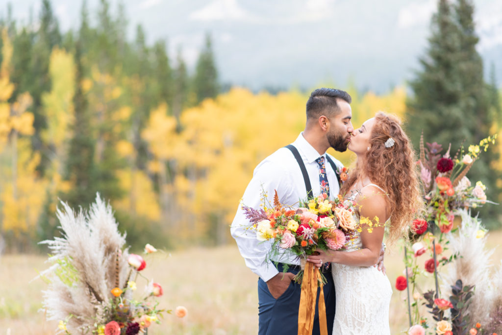 Rocky Mountain Fall Elopement|Painted Primrose