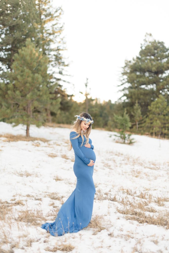 Colorado winter maternity shoot at Alderfer Three Sisters park in Evergreen, Colorado 